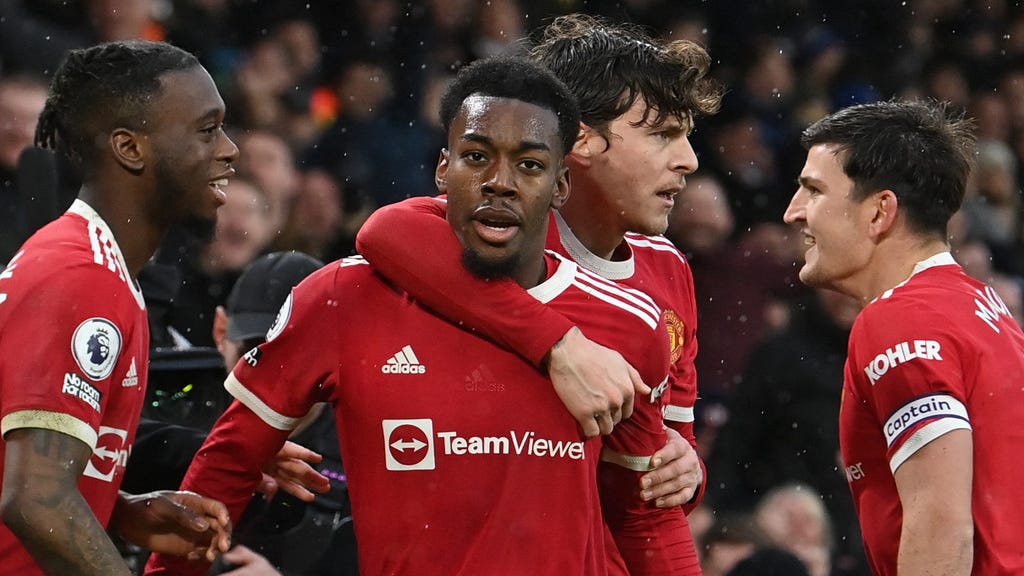 ‘I live for moments like this’ – Elanga on hearing Man Utd fans chant his song after scoring at Leeds